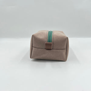 light brown toiletry bag