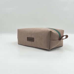 light brown toiletry bag