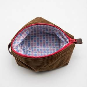 Velvet Lurex stripe brown toiletry bag