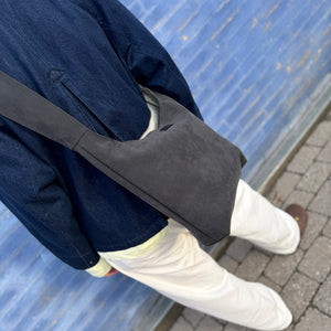 black hobo bag